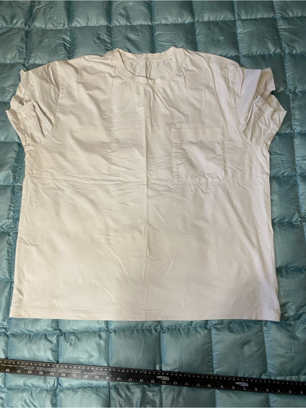 EUC Men’s Lululemon Classic Short-Sleeve Pocket Tee in White Sz XXL.